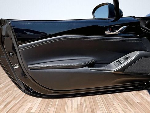 Certified 2025 MAZDA MX-5 Miata RF Grand Touring RWD image 13