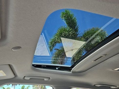 New 2025 Hyundai Venue SEL image 26