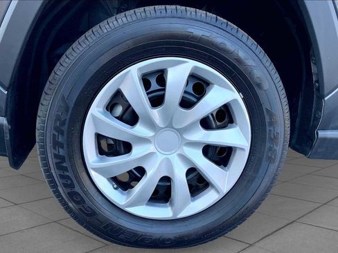 Used 2023 Toyota RAV4 LE FWD image 11
