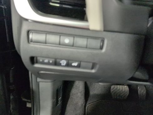 New 2025 Nissan Rogue SL AWD/4WD image 17