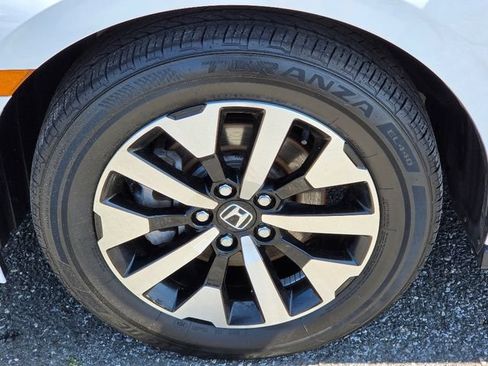 Used 2025 Honda Odyssey EX-L image 18