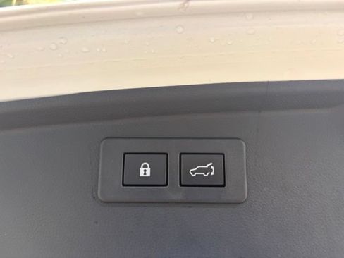 Used 2021 Subaru Outback Touring w/ Popular Package #2 AWD/4WD image 22