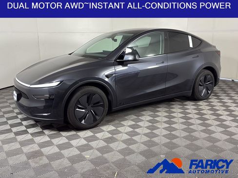 Used 2026 Tesla Model Y Long Range AWD/4WD image 1