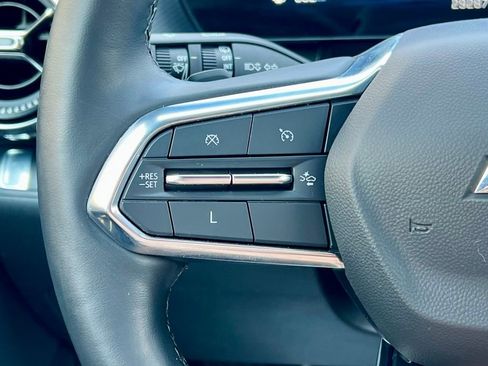 Used 2025 Chevrolet Equinox LT w/ Convenience Package II image 23