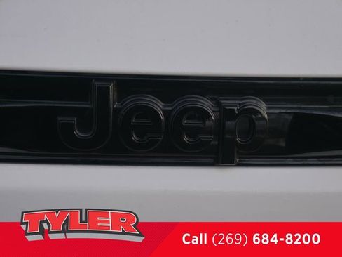 New 2026 Jeep Grand Cherokee Summit w/ Obsidian Package AWD/4WD image 15