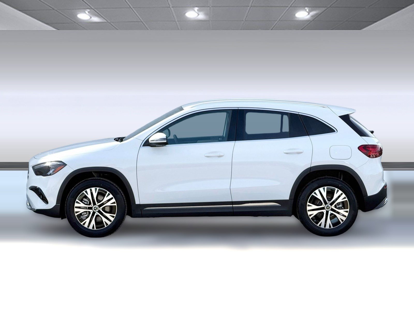 Used 2026 Mercedes-Benz GLA 250 4MATIC image 2