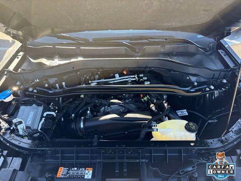 Certified 2025 Ford Explorer Platinum w/ LUX Leather Package image 29