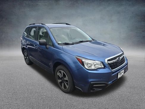 Used 2017 Subaru Forester 2.5i w/ Alloy Wheel Package AWD/4WD image 2