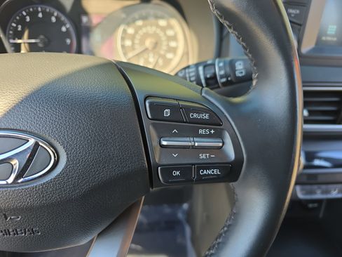 Used 2019 Hyundai Kona Limited image 19