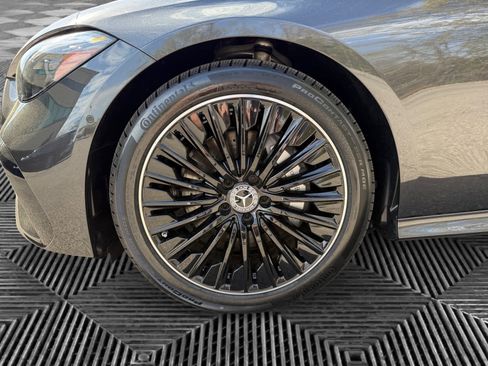 New 2026 Mercedes-Benz CLE 300 4MATIC Coupe image 9