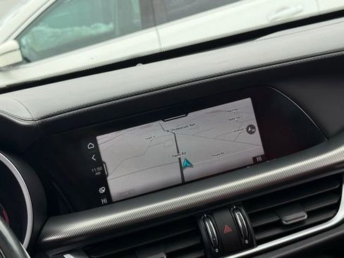 Used 2024 Alfa Romeo Stelvio Veloce image 4