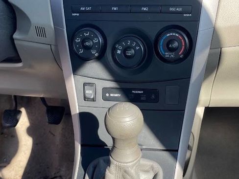 Used 2009 Toyota Corolla S image 8