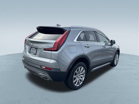 Used 2023 Cadillac XT4 Premium Luxury image 8
