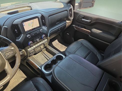 Certified 2023 GMC Sierra 2500 Denali w/ Denali Ultimate Package AWD/4WD image 19