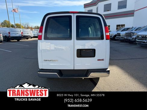 Used 2024 GMC Savana 2500 w/ Driver Convenience Package image 5