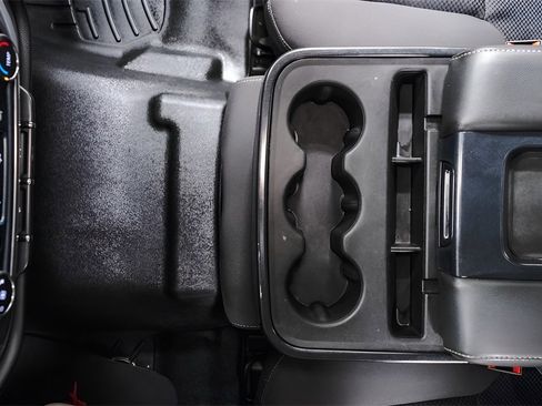 Used 2018 Chevrolet Silverado 1500 LT image 17