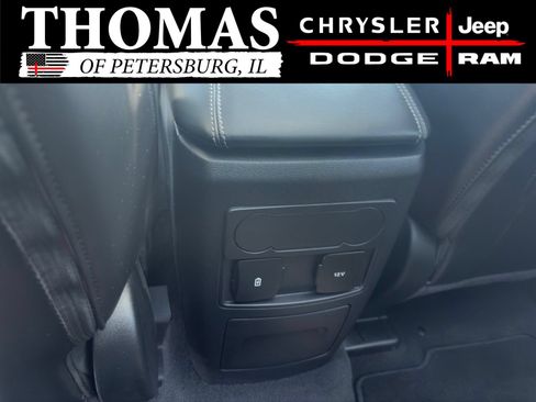 Used 2022 Ford Explorer XLT w/ Equipment Group 202A AWD/4WD image 15