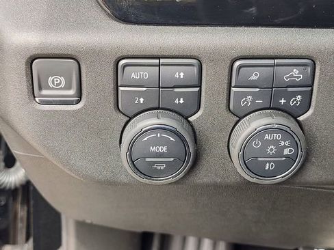Used 2025 Chevrolet Silverado 1500 RST AWD/4WD image 22