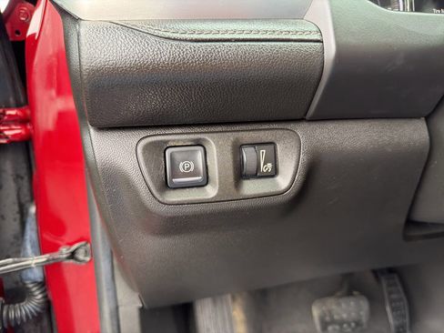 Used 2017 GMC Acadia SLT image 38