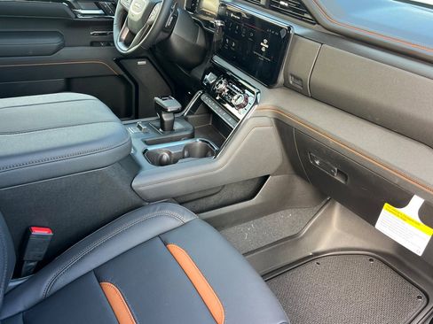 New 2026 GMC Sierra 1500 AT4 w/ AT4 Preferred Package image 14