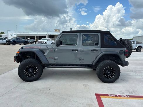 Used 2019 Jeep Wrangler Unlimited Rubicon AWD/4WD image 6