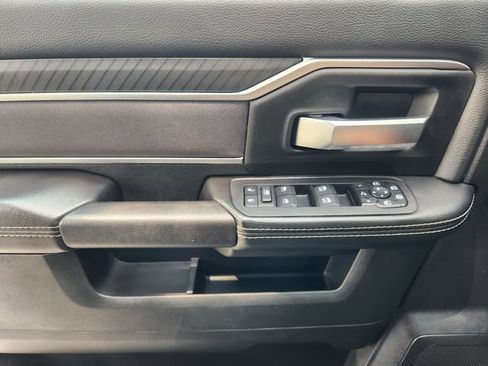 Certified 2025 RAM 2500 Big Horn AWD/4WD image 29