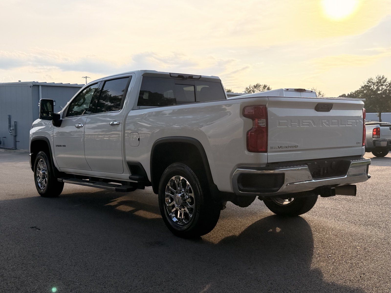 Used 2024 Chevrolet Silverado 3500 LTZ w/ LTZ Premium Package AWD/4WD image 10
