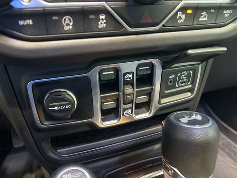 New 2025 Jeep Wrangler Sahara w/ Safety Group image 39