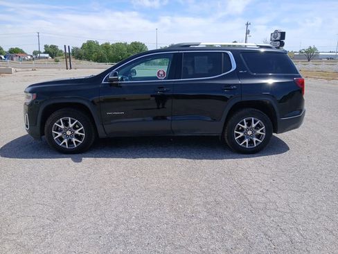 Used 2023 GMC Acadia SLT AWD/4WD image 3