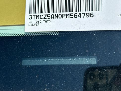 Used 2023 Toyota Tacoma TRD Off-Road image 3