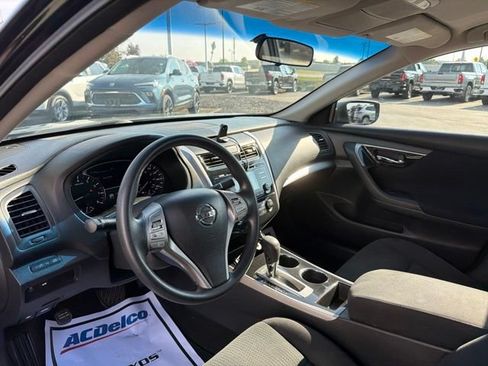 Used 2014 Nissan Altima 2.5 S w/ Display Audio Package FWD image 16