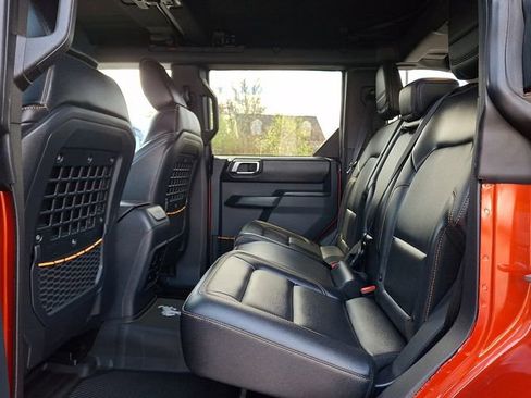 Used 2024 Ford Bronco Badlands AWD/4WD image 11
