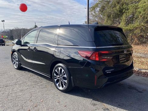 Certified 2025 Honda Odyssey Elite image 3