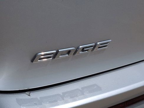 Used 2015 Ford Edge SEL w/ Equipment Group 201A image 6