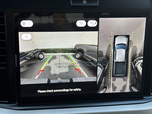 New 2026 Ford F250 XLT w/ XLT Premium Package image 18