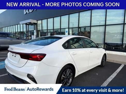 Used 2023 Kia Forte LXS FWD image 8
