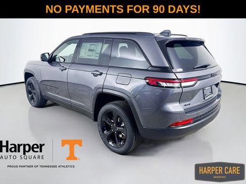 New 2025 Jeep Grand Cherokee Altitude image 9