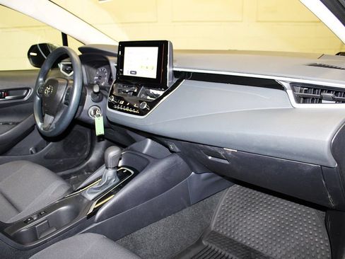 Used 2024 Toyota Corolla LE FWD image 24