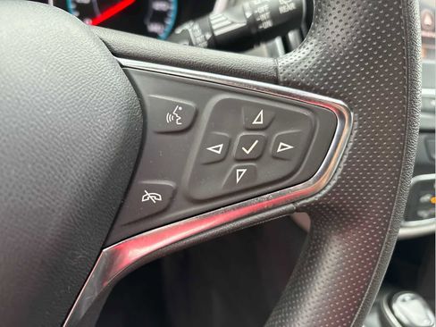 Used 2021 Chevrolet Equinox LS w/ LS Convenience Package image 26