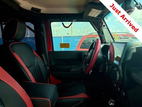 Used 2018 Jeep Wrangler Unlimited Sport S AWD/4WD image 13