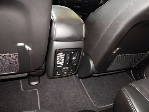 Used 2021 Dodge Durango SRT Hellcat w/ Premium Interior Group AWD/4WD image 16