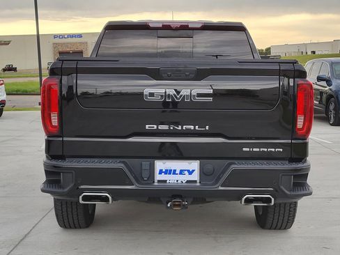 Used 2024 GMC Sierra 1500 Denali w/ Technology Package AWD/4WD image 4