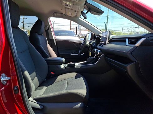 Used 2024 Toyota RAV4 LE image 13