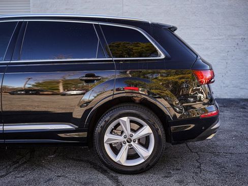 Used 2025 Audi Q7 2.0T Premium w/ Convenience Package image 12