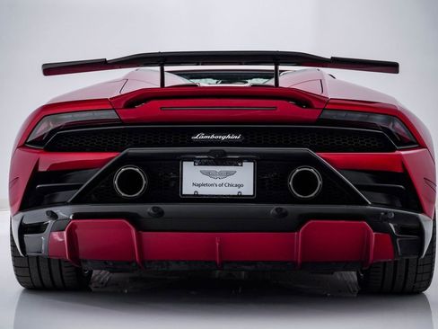 Used 2023 Lamborghini Huracan EVO image 11