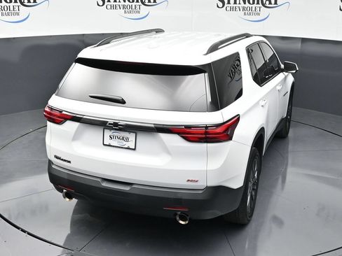 Used 2023 Chevrolet Traverse RS FWD image 26
