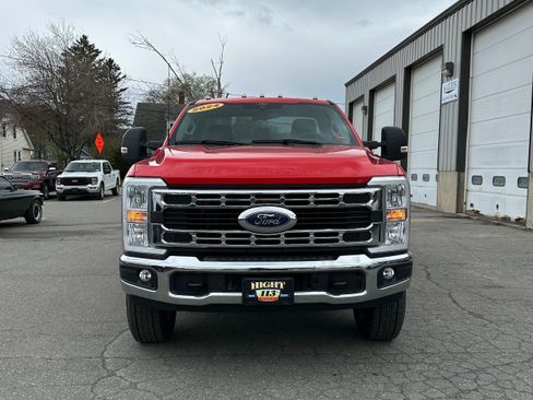 Used 2024 Ford F350 XLT w/ Snow Plow Prep Package AWD/4WD image 7