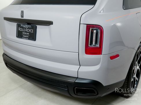Certified 2024 Rolls-Royce Cullinan Black Badge image 49