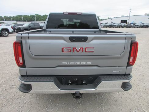 New 2026 GMC Sierra 1500 SLT w/ SLT Premium Package AWD/4WD image 7