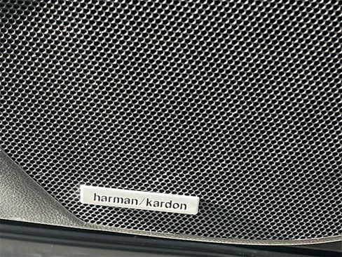 Used 2025 Subaru Forester Limited w/ Popular Package #2 image 19